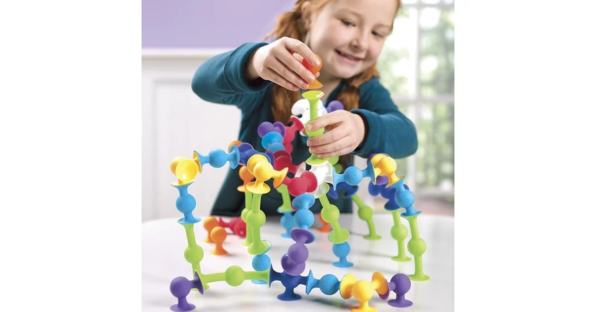 Fat Brain Toys: Przyssawki Squigz Deluxe 44 el. - opinie